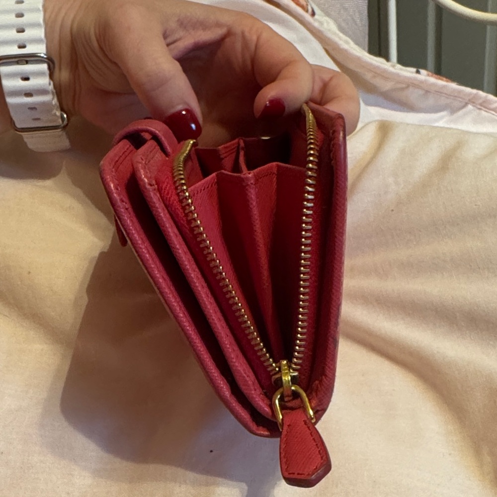 Pink Prada Saffiano Metal Oro Bi-fold - Picture 8 of 11